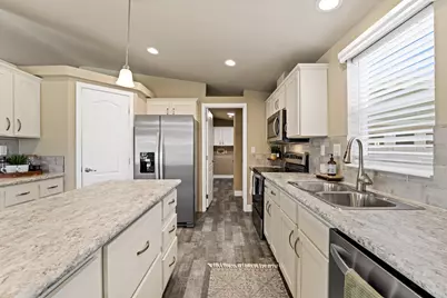 313 Winston Drive, Grants Pass, OR 97526 - Photo 10