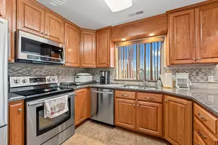 325 Winston Dr, Grants Pass, OR 97526 - Photo 38