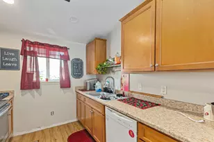 815 Niantic St, Medford, OR 97501 - Photo 12