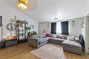 815 Niantic St, Medford, OR 97501 - Photo 4