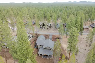 56236 Rockcress Ln, Bend, OR 97707 - Photo 2