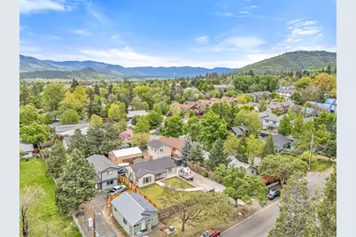 876 - 878 Clay Street, Ashland, OR 97520 - Photo 48