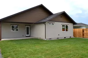 955 SW Buckmaster Dr, Grants Pass, OR 97527 - Photo 26