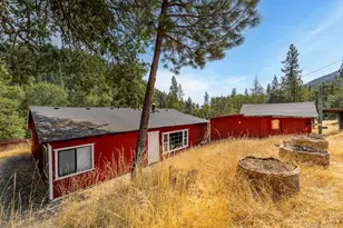 3461 W Evans Creek Rd, Rogue River, OR 97537 - Photo 8