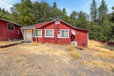 3461 W Evans Creek Road, Rogue River, OR 97537 - Photo 2