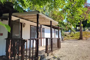 421 Stevens Rd, Eagle Point, OR 97524 - Photo 4