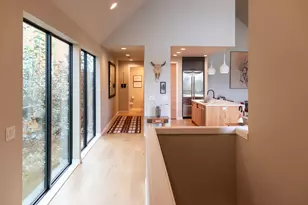 61266 Meeks Trail, Bend, OR 97702 - Photo 16