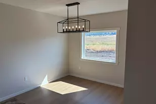 3228 Garner Wy, Medford, OR 97504 - Photo 4