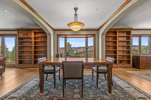 551 Strawberry Ln, Ashland, OR 97520 - Photo 24