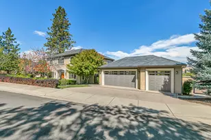 551 Strawberry Ln, Ashland, OR 97520 - Photo 48