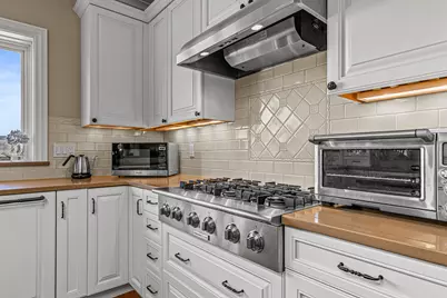 551 Strawberry Lane, Ashland, OR 97520 - Photo 12