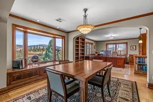 551 Strawberry Ln, Ashland, OR 97520 - Photo 28