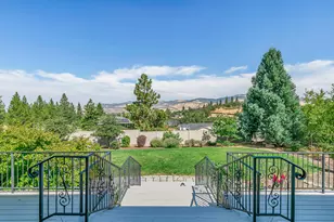 551 Strawberry Ln, Ashland, OR 97520 - Photo 42