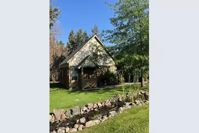 4667 Marsh Hawk Drive, Klamath Falls, OR 97601 - Photo 2