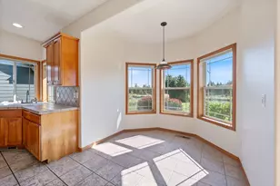 63326 NE Brightwater Dr, Bend, OR 97701 - Photo 8