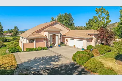 3120 Shield Crest Drive, Klamath Falls, OR 97603 - Photo 1