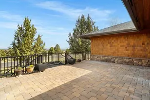 10811 Ironstone Ct, Redmond, OR 97756 - Photo 14