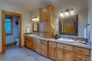 10811 Ironstone Ct, Redmond, OR 97756 - Photo 16