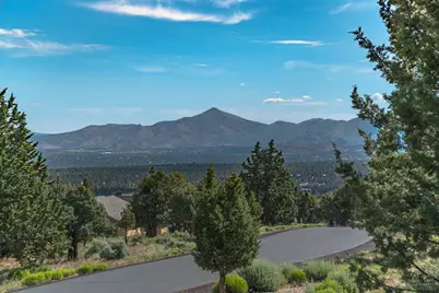 10811 Ironstone Court, Redmond, OR 97756 - Photo 6