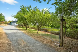 6577 Adams Rd, Talent, OR 97540 - Photo 58