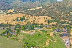 6577 Adams Rd, Talent, OR 97540 - Photo 28