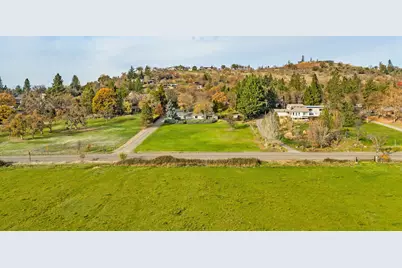 1773 Alta Vista Road, Eagle Point, OR 97524 - Photo 30