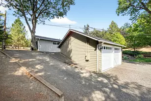 1773 Alta Vista Rd, Eagle Point, OR 97524 - Photo 10