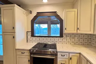 24713 Kootenai St, Chiloquin, OR 97624 - Photo 12