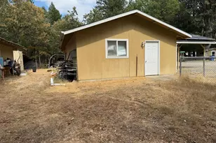 1800 Dick George Rd, Cave Junction, OR 97523 - Photo 20