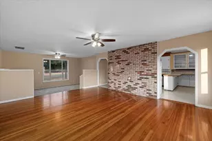 202 Pleasant View Rd, Talent, OR 97540 - Photo 14