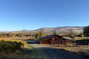 202 Pleasant View Rd, Talent, OR 97540 - Photo 40