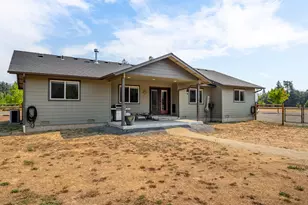601 E Forks Cir, Cave Junction, OR 97523 - Photo 38