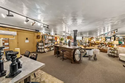 114 W Main Street, Medford, OR 97501 - Photo 22