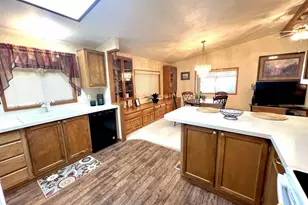 1001 SE 15th St, Bend, OR 97702 - Photo 12