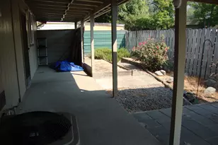 1405 NE Laura Ct, Grants Pass, OR 97526 - Photo 22