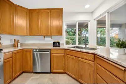 606 Summerwood Drive, Medford, OR 97504 - Photo 14