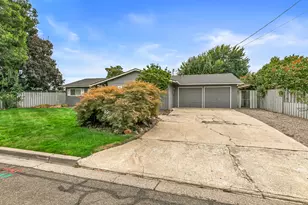 21 Hickory Ln, Central Point, OR 97502 - Photo 26