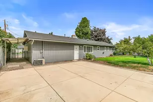 21 Hickory Ln, Central Point, OR 97502 - Photo 24