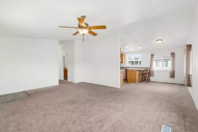 3501 Avenue C #35, White City, OR 97503 - Photo 8