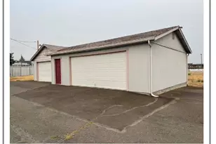 824 N Riverside Ave, Medford, OR 97501 - Photo 12