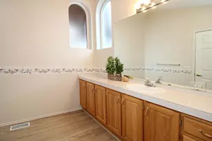 2508 NE Buckwheat Ct, Bend, OR 97701 - Photo 16