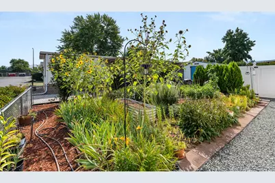 301 Freeman Road #100, Central Point, OR 97502 - Photo 20