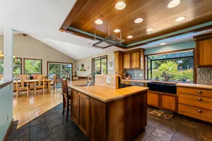 1748 NW Crescent Dr, Grants Pass, OR 97526 - Photo 12