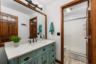 1748 NW Crescent Dr, Grants Pass, OR 97526 - Photo 32