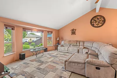 1355 Kaye Street, Medford, OR 97501 - Photo 6