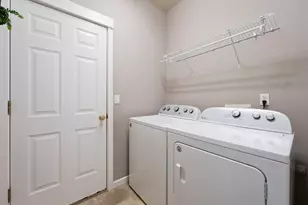 1825 NW Ivy Ave, Redmond, OR 97756 - Photo 20