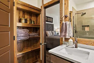 363 E Aspenwood Ave, Sisters, OR 97759 - Photo 22