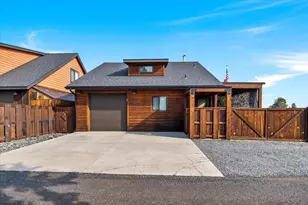 363 E Aspenwood Ave, Sisters, OR 97759 - Photo 6