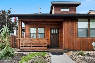 363 E Aspenwood Ave, Sisters, OR 97759 - Photo 2