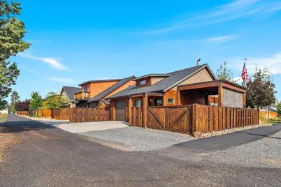 363 E Aspenwood Avenue, Sisters, OR 97759 - Photo 4
